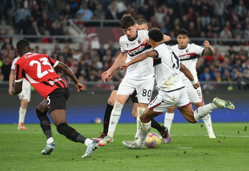 Bologna vs AC Milan - Không dễ cho Rossoneri